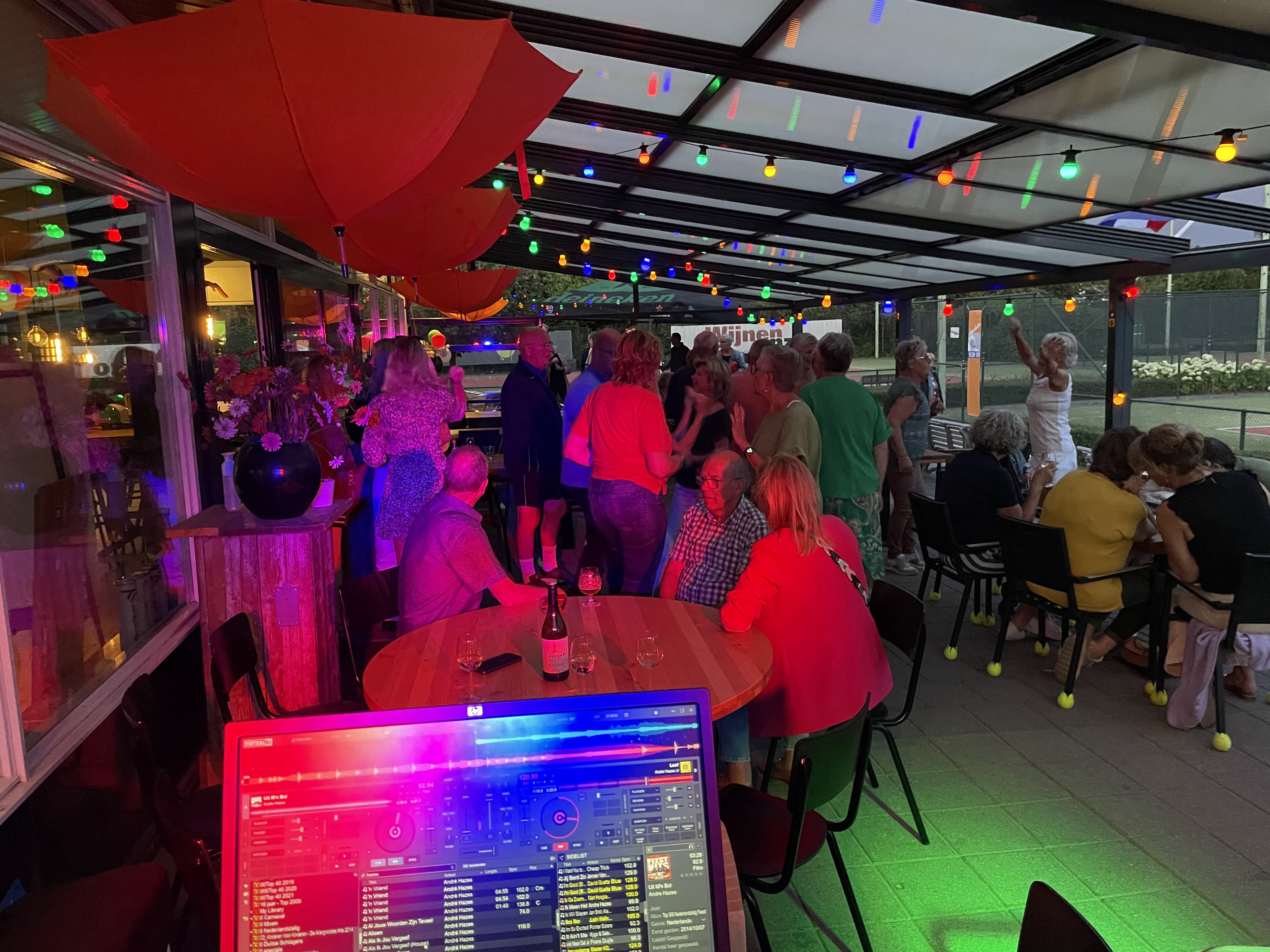Sfeer tijdens een bedrijfsfeest